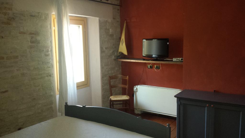 Ristorante Country House Isolabelgatto Villa Fano Bilik gambar