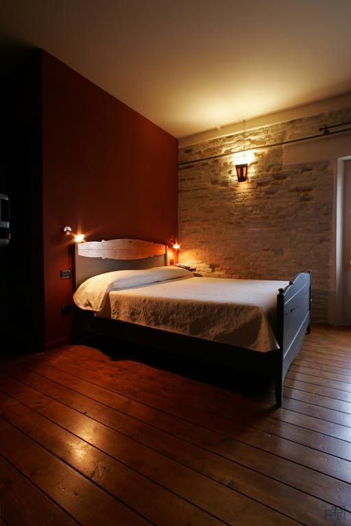 Ristorante Country House Isolabelgatto Villa Fano Bilik gambar