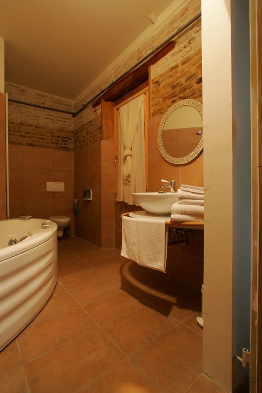 Ristorante Country House Isolabelgatto Villa Fano Bilik gambar