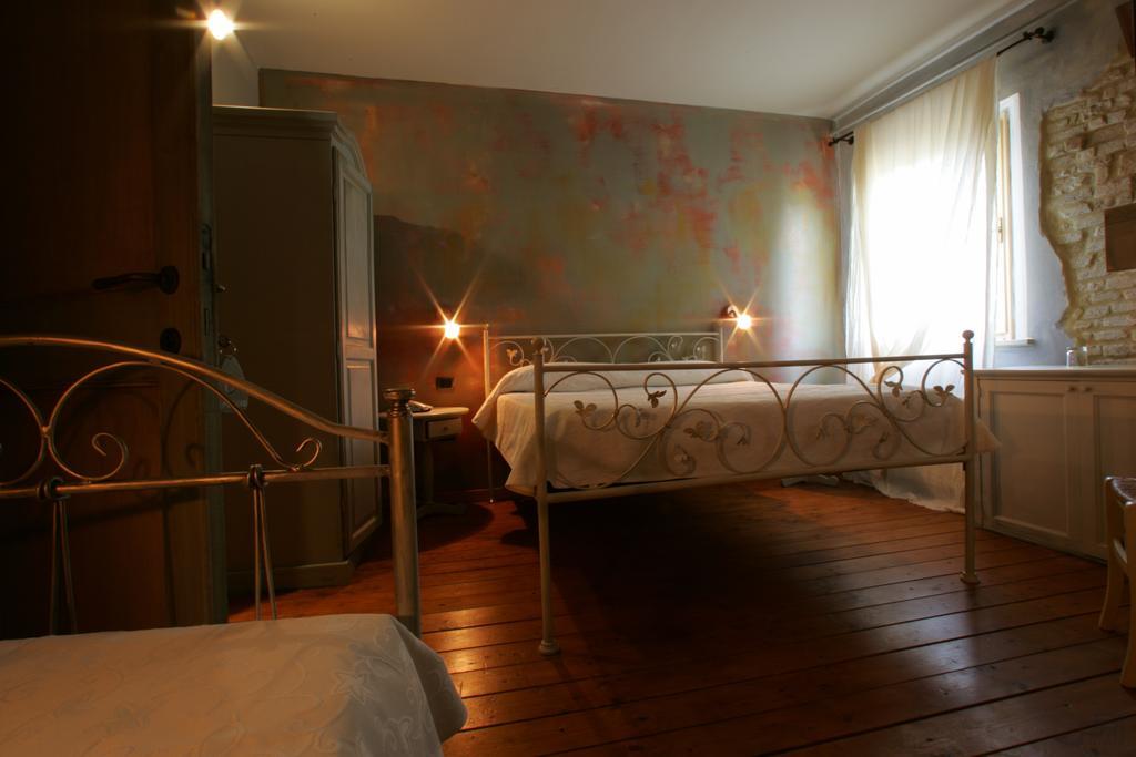 Ristorante Country House Isolabelgatto Villa Fano Bilik gambar