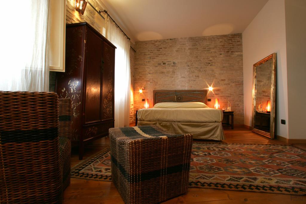 Ristorante Country House Isolabelgatto Villa Fano Bilik gambar