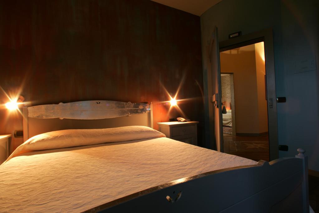 Ristorante Country House Isolabelgatto Villa Fano Bilik gambar